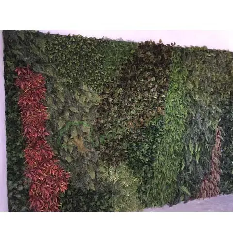 Greenwall-Artificial-1